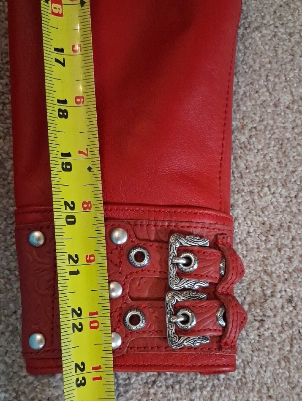 Vintage 2-Piece Harley-Davidson Red Studded Leather Jacket/Pants Set. 2003 (M) - Picture 10 of 16
